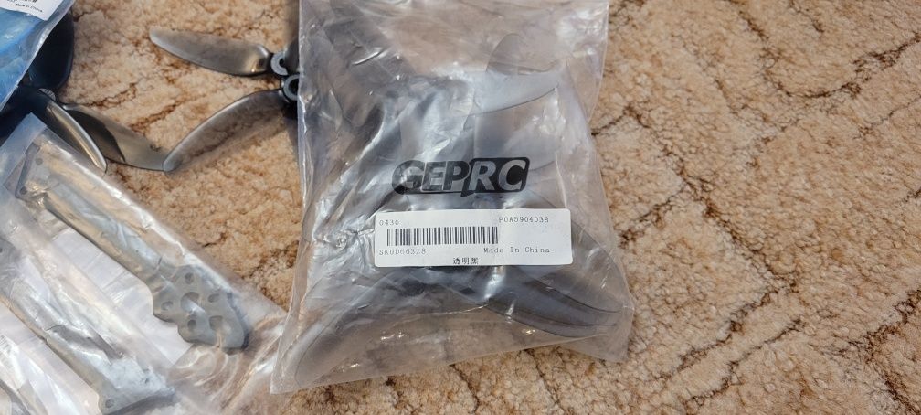 Срочно продам квадроптер дрон 5" geprc mark hd 5