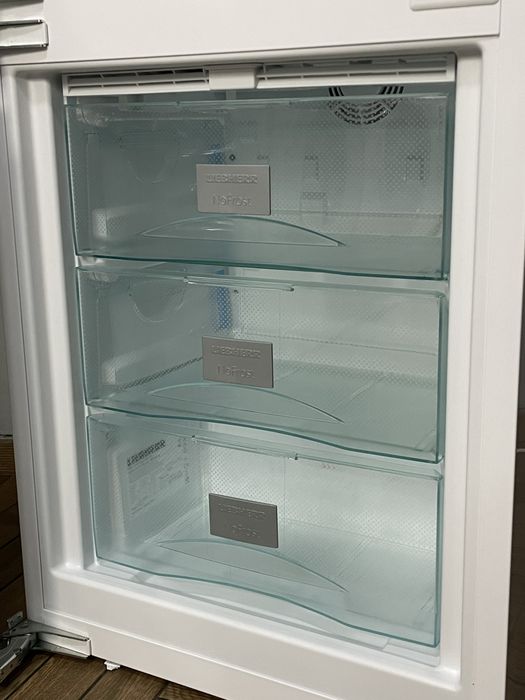 Вбудований холодильний Liebherr ICBN 3314 в ІДЕАЛЬНОМУ стані BioFresh