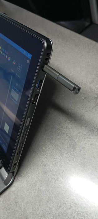 Tablet Fujitsu Q616 Klawiatura SIM SSD 500GB 8GB RAM CORE M7