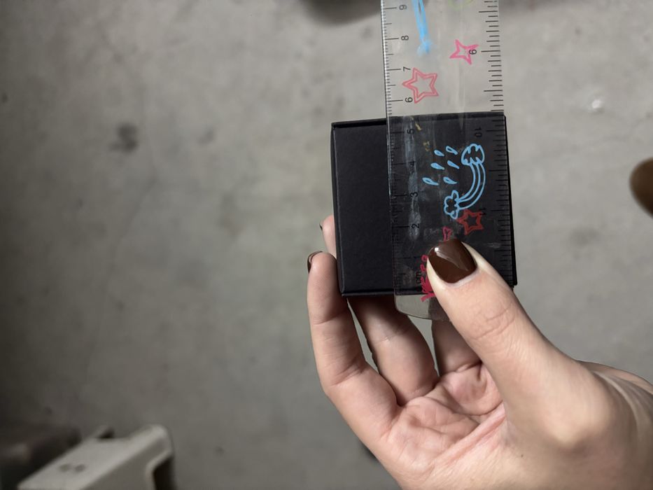 caixas de oferta pretas