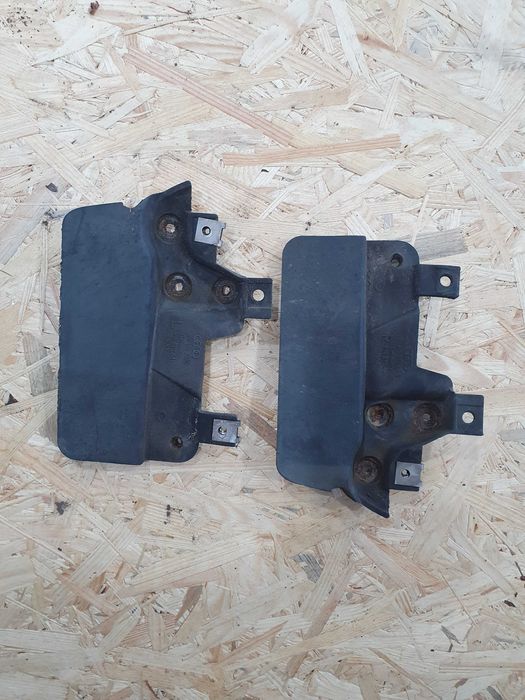 Chlapacz zaślepka progu zakończenie Audi A3 8p 3 drzwi komplet