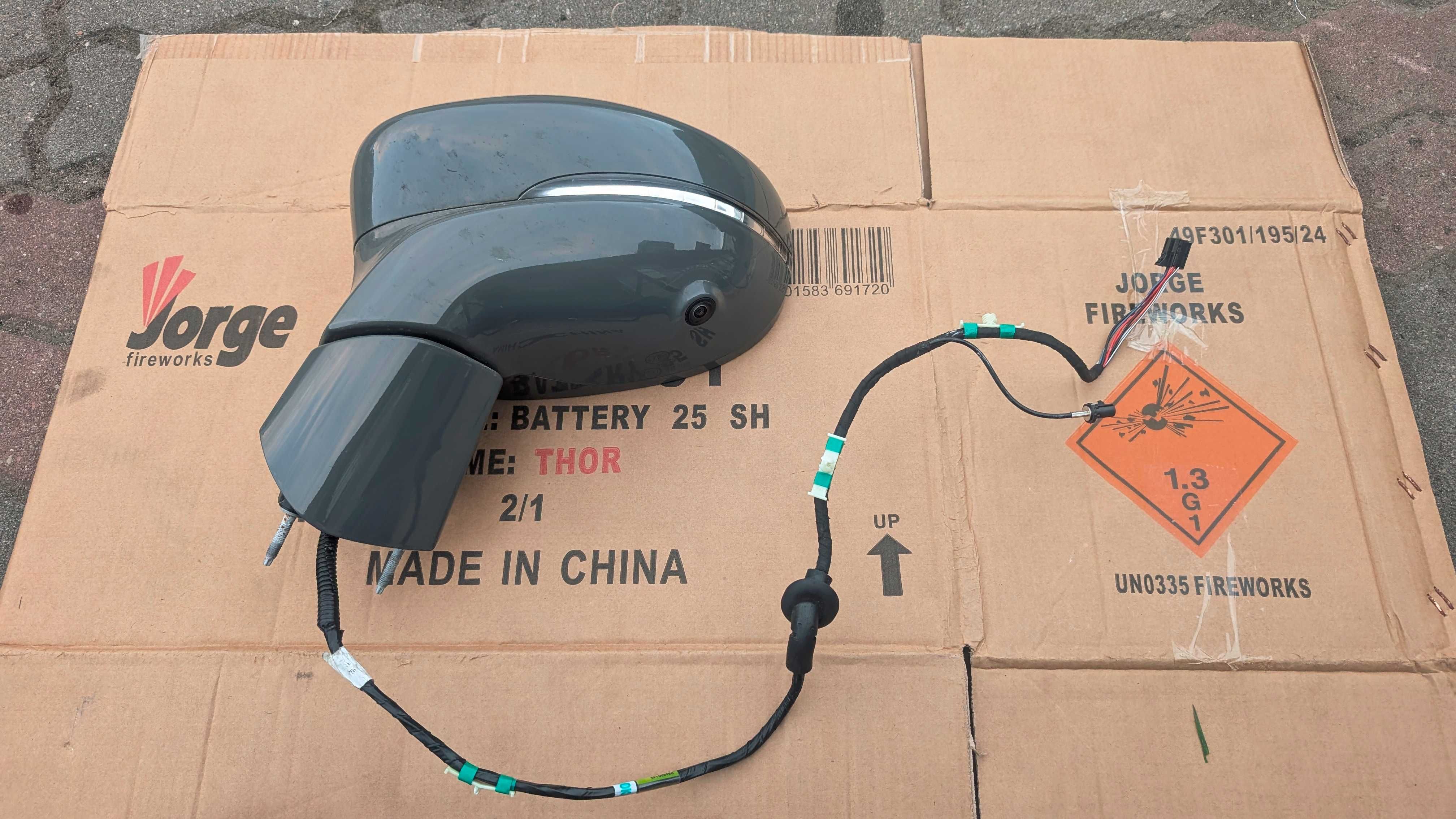 Chrysler Pacifica Lift Lusterko Lewe Kierowcy 8 Pin kamera pdn 2021
