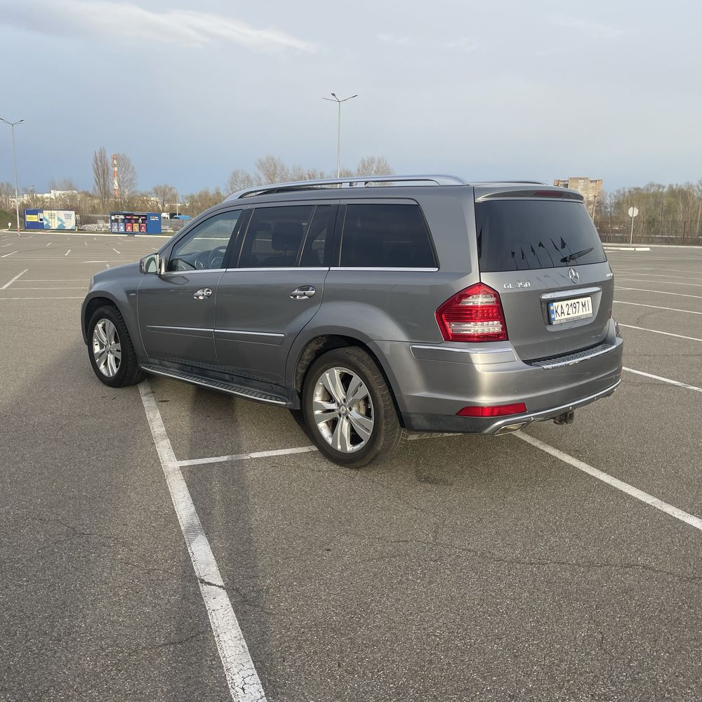 Продам ідеальний Mercedes GL 3,0 diesel , у рідній фарбі