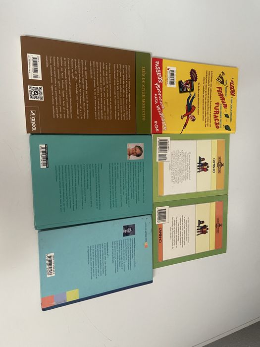 6 livros de varias coisas todos diferentes