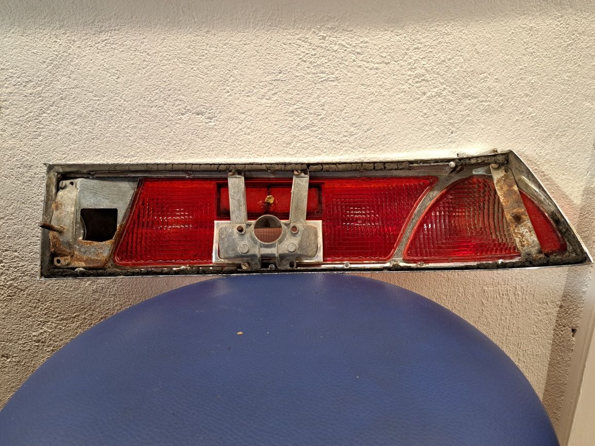 Lampa tył lewa Mercedes W111