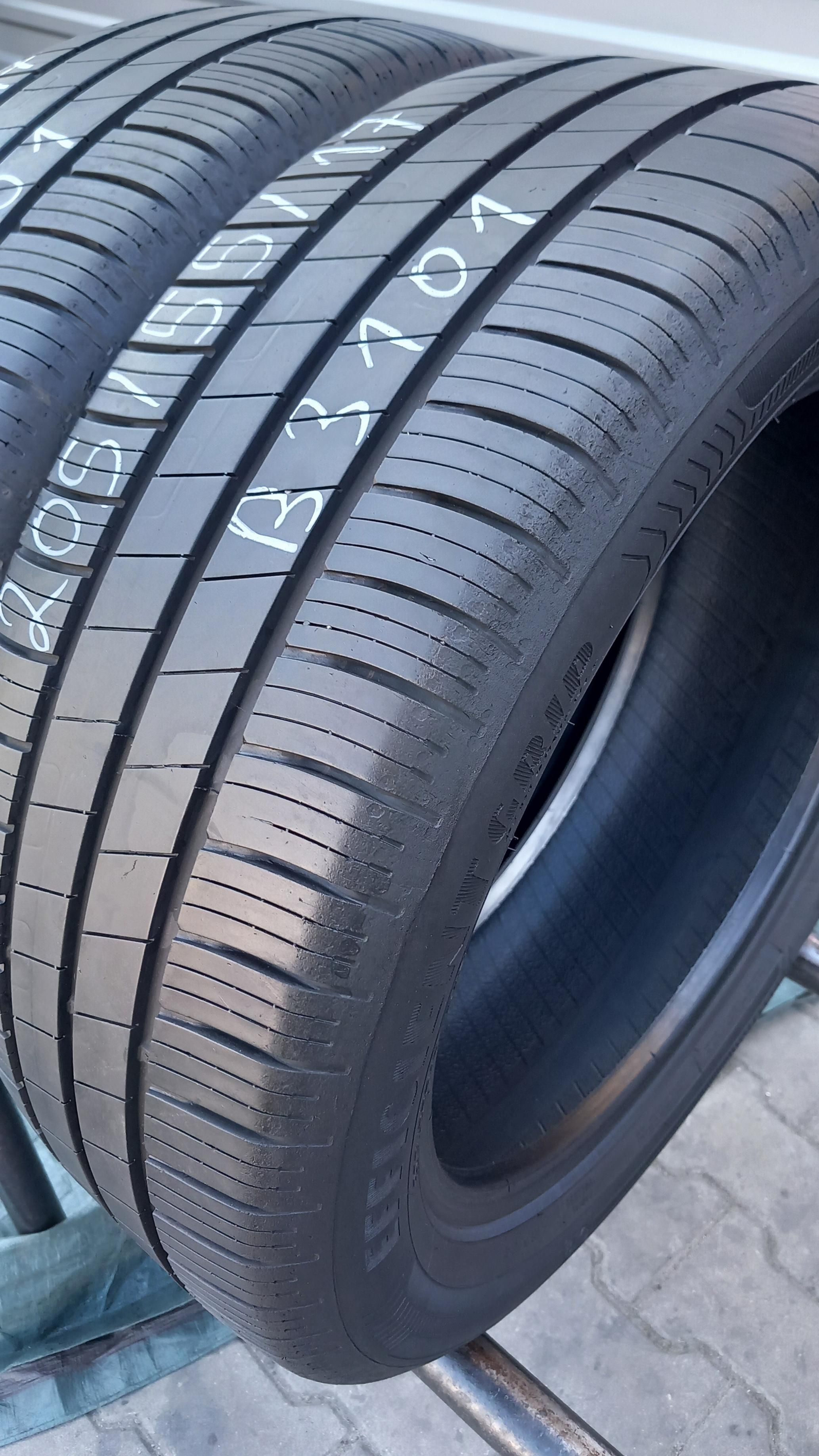 205/55/17 Goodyear Efficient Grip Performance 91V