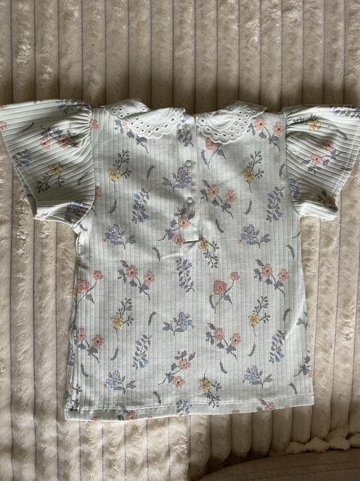 Гарнющий костюм на 2-3 роки Next