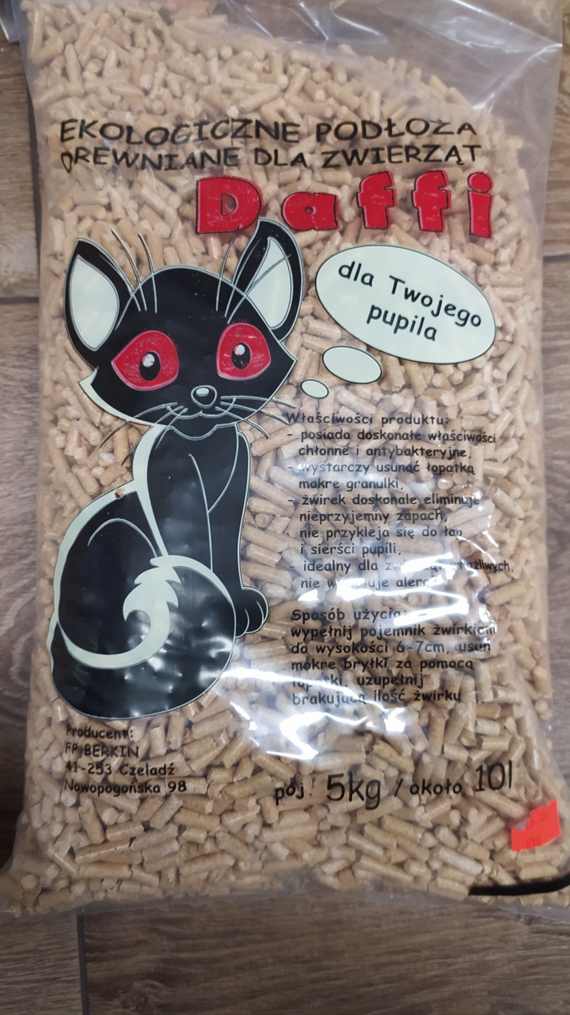 Pellet bezzapachowy dla królików i gryzoni 10 litrów 5kg