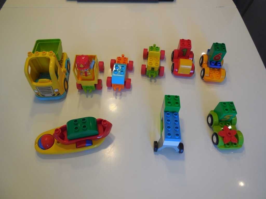 Lego Duplo mix różnych klocków autka i inne  0.7 kg