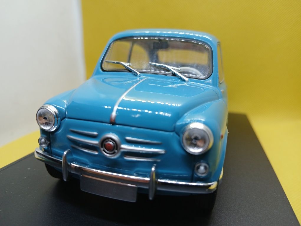 Miniaturas  1/24 NOVOS 3 Modelos  Diferentes