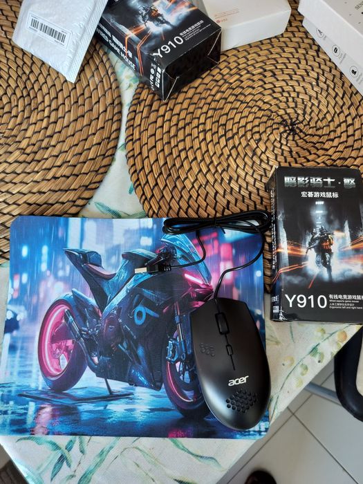 Rato Acer novo com luzes led + tapete gaming