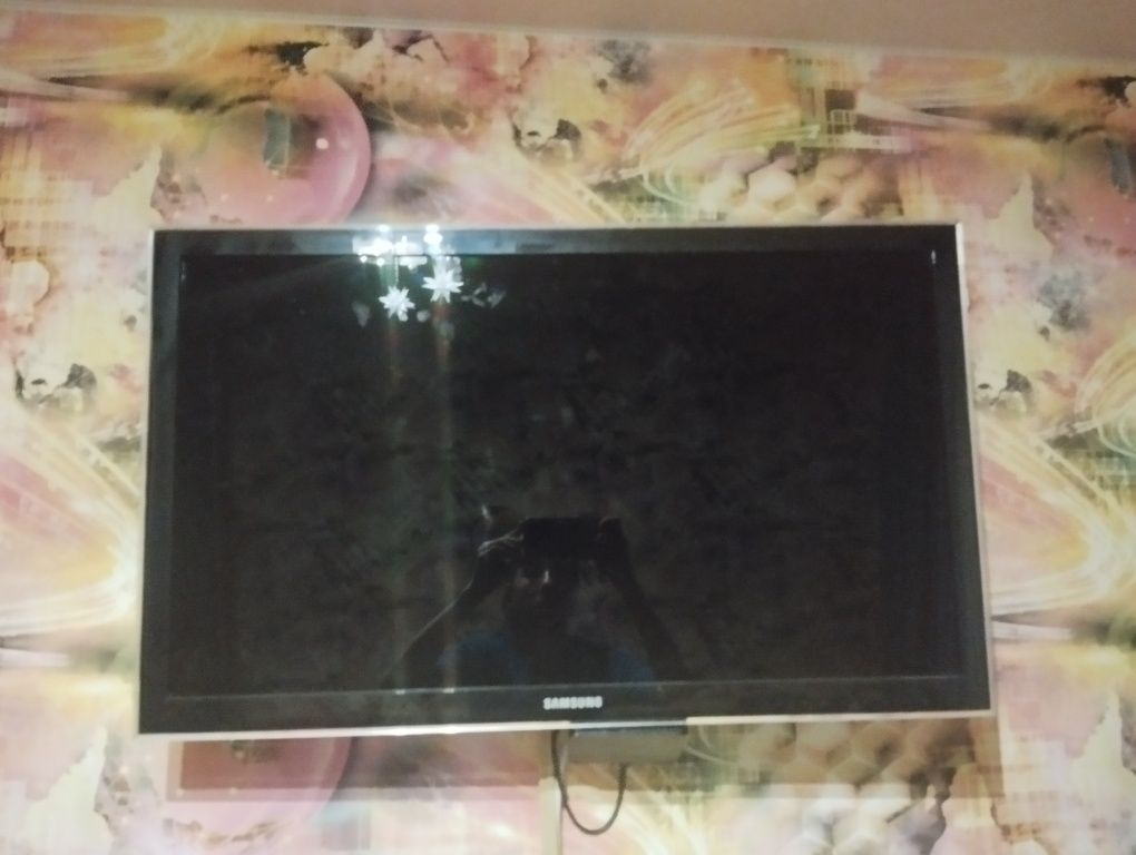 Телевизор samsung UE 32D 5000