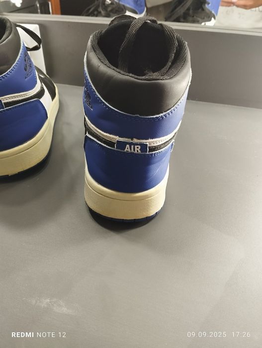 Nike Air Jordan 1