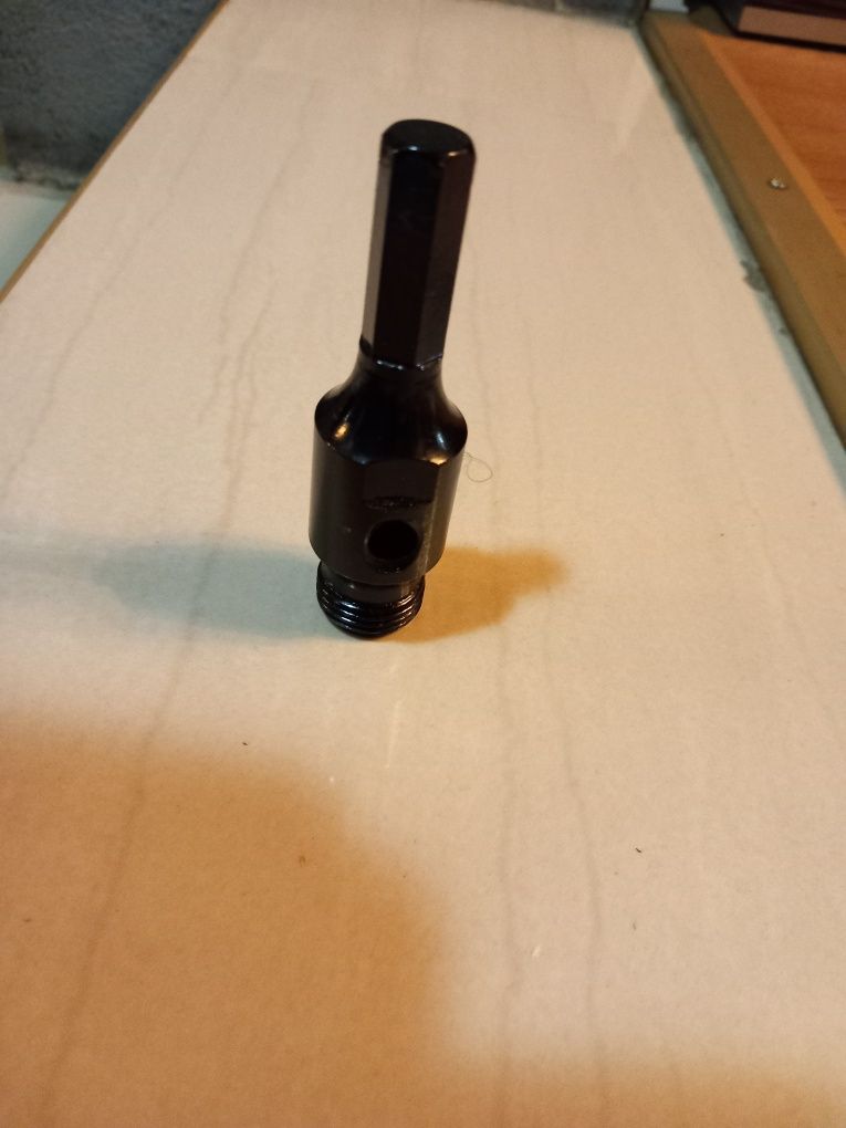 Adapter Erbauer do otwornic diamentowych