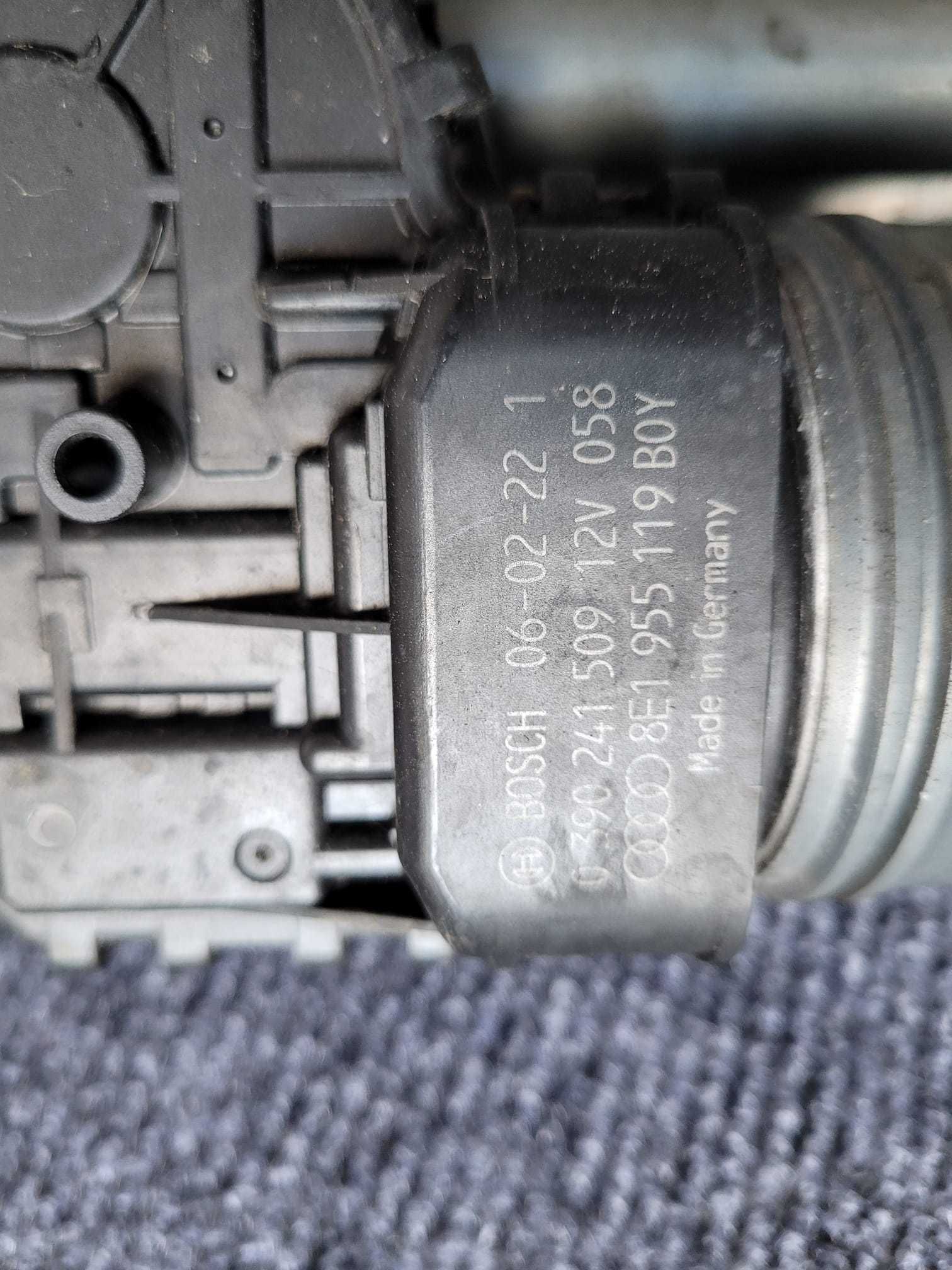 Motor do limpa vidros com armação Audi A4 b7