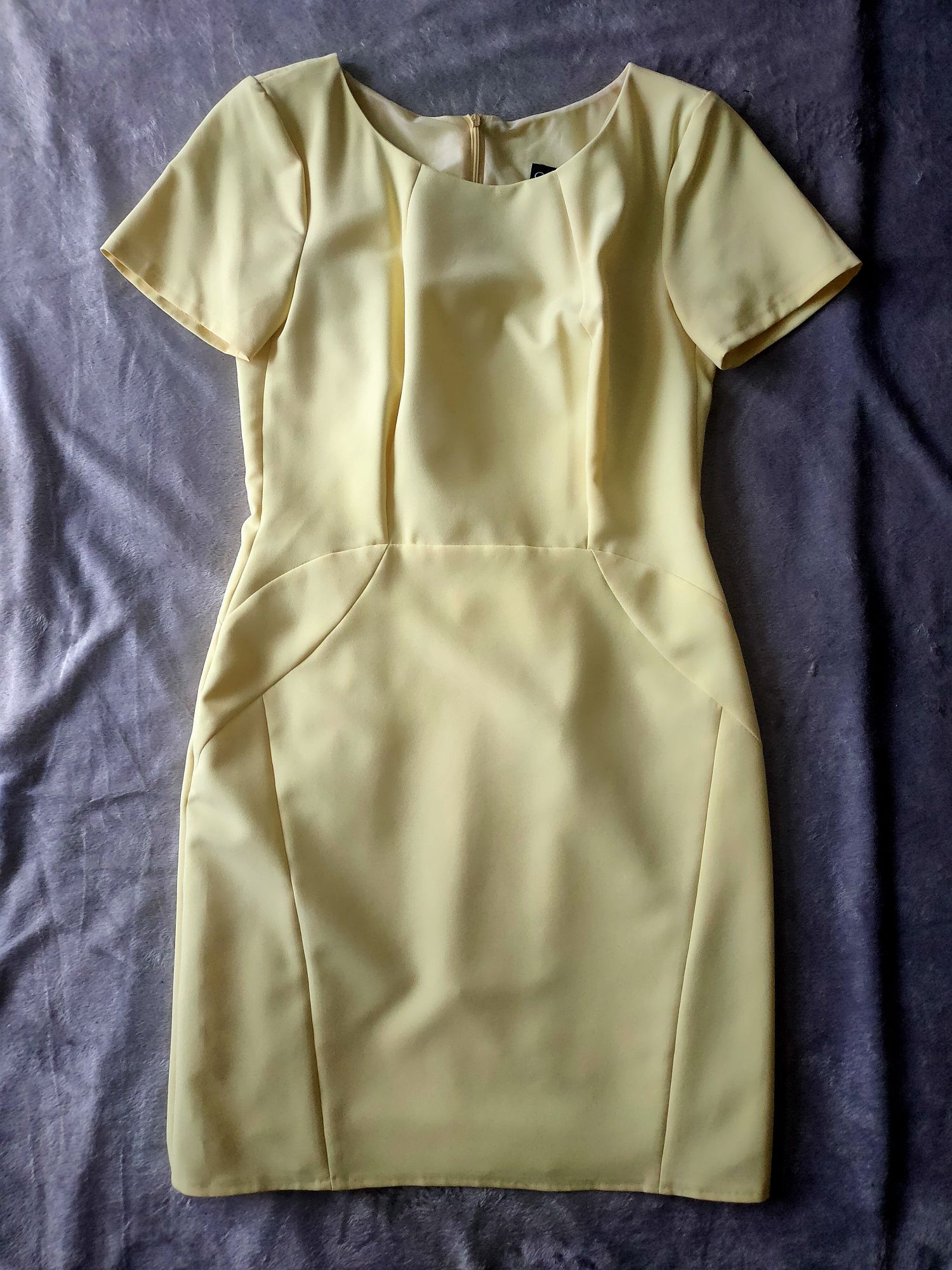 Elegancka cytrynowa sukienka