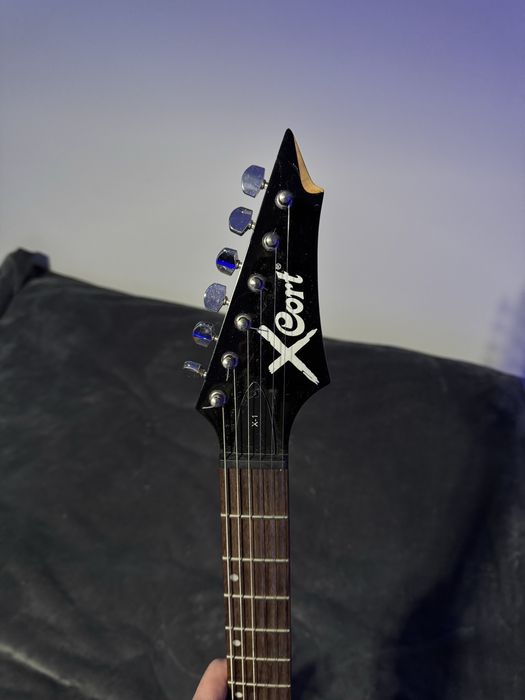 Gitara Cort X-1 (XCort)