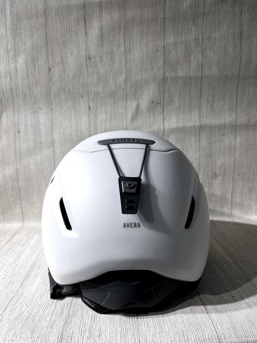 Powystawowy Kask Narciarski Giro Avera Mips r. S (52-55.5cm)