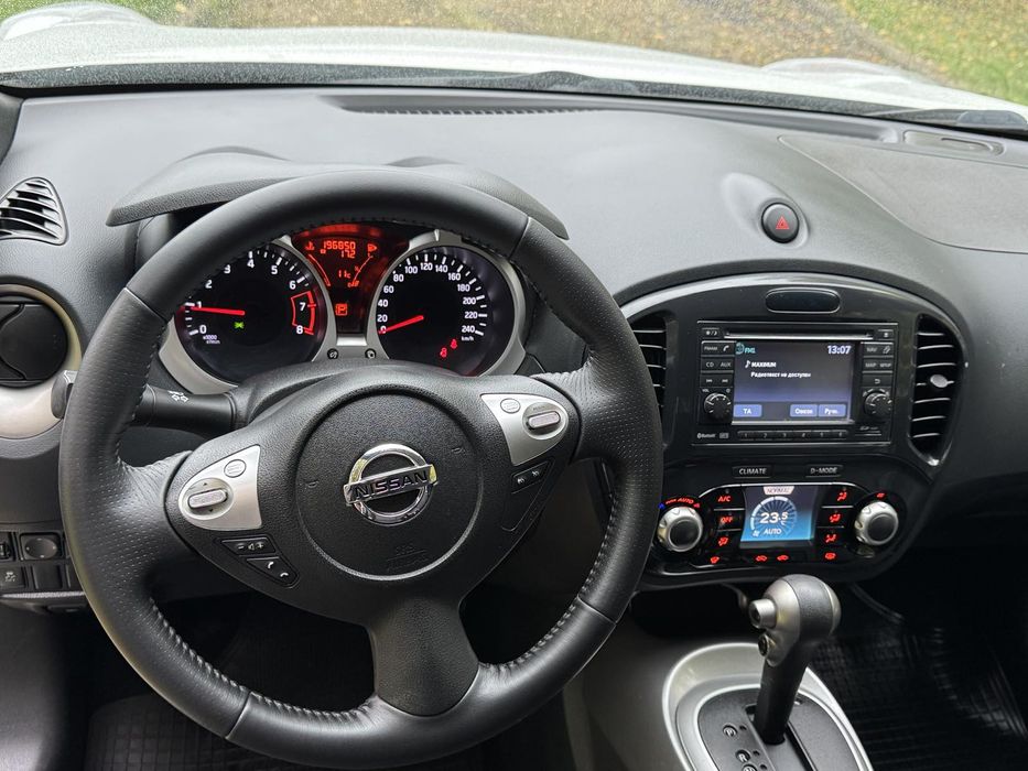 Продам нісан жук