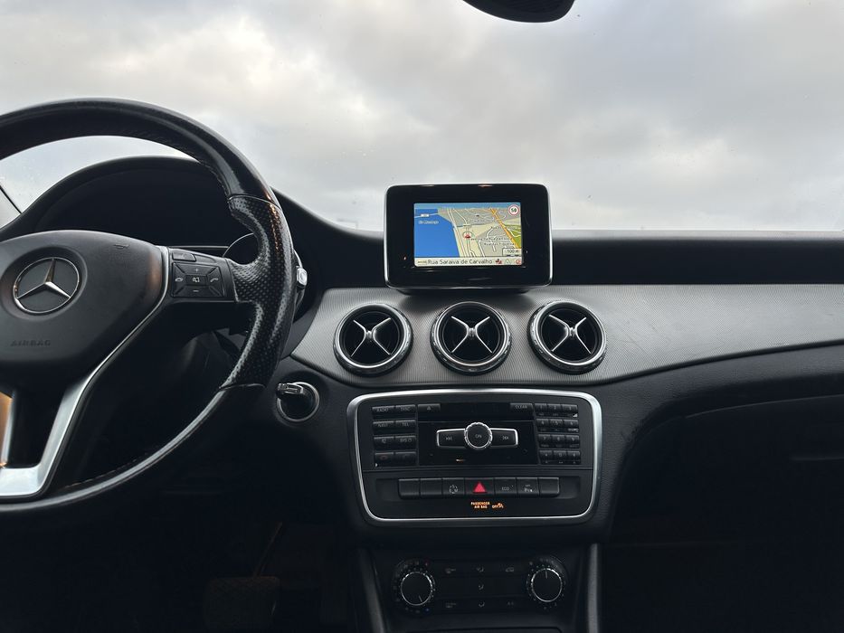Mercedes-Benz GLA200 AMG Aceito Retoma