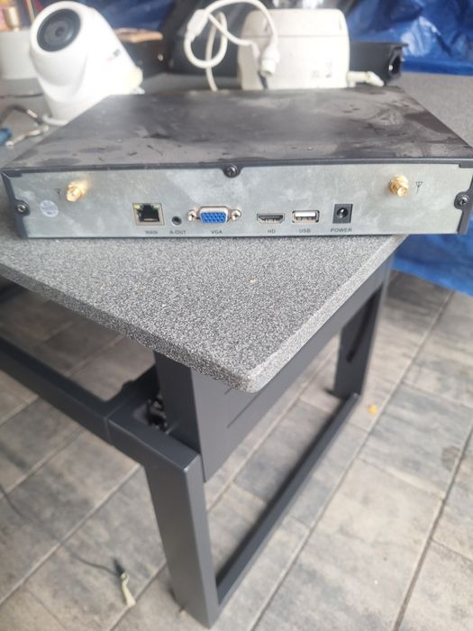 Dwie kamery oraz rejestrator 1TB WI FI