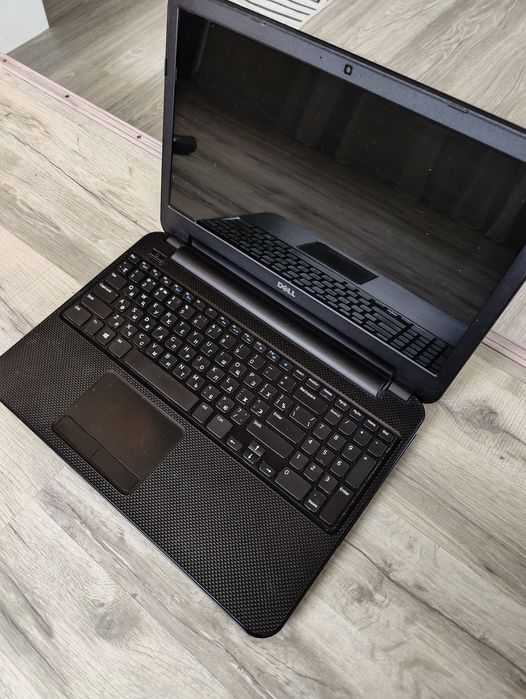 Ноутбук dell соre і3