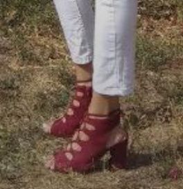 Босоніжки у відмінному стані 35 розміру