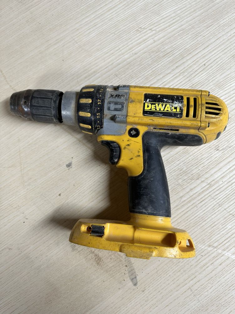 Wkrętarka dewalt 18v