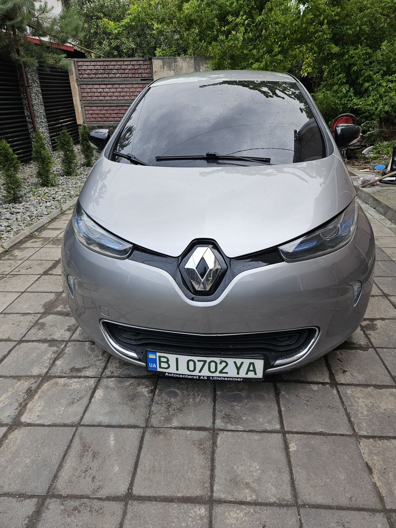 Продам свою Renault Zoe