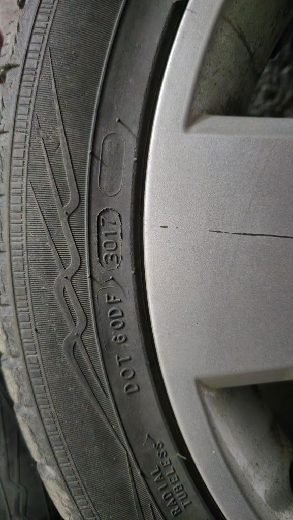 Koła 5x112 Felgi aluminiowe opony zimowe Nokian WR A4 6-7mm