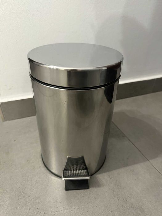 Kosz na śmieci łazienkowy