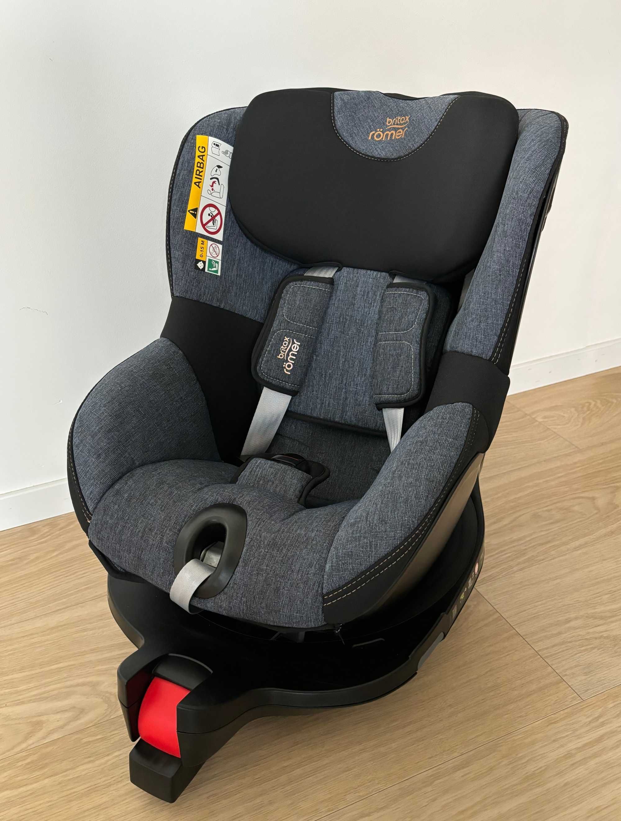 Fotel samochodowy Britax Romer DualFix M i-SIZE - do 18kg / 61cm-105cm