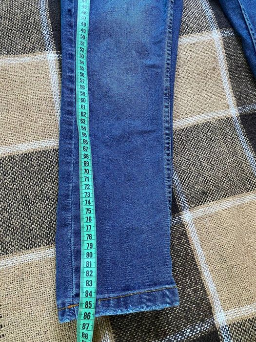 Джинси мом дівчинка