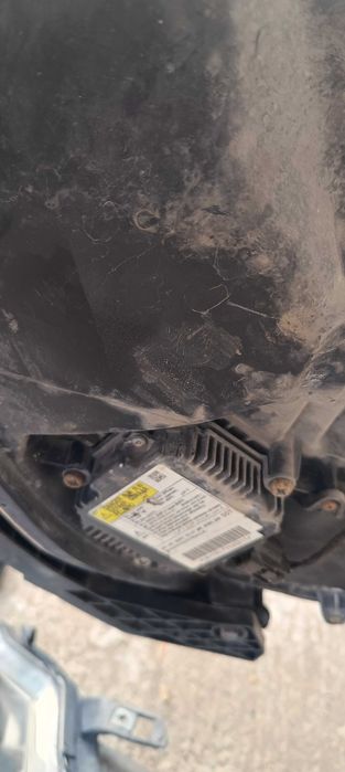 Lampy przednie Xenon Honda legend IV kb1