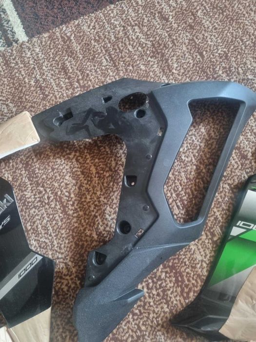 owiewka boczek Versys  1000  versys 650