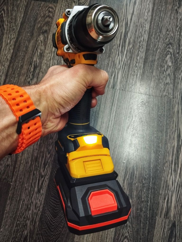 Адаптер перехідник акумулятор Dnipro-M 20V на інструмент Dewalt 20V