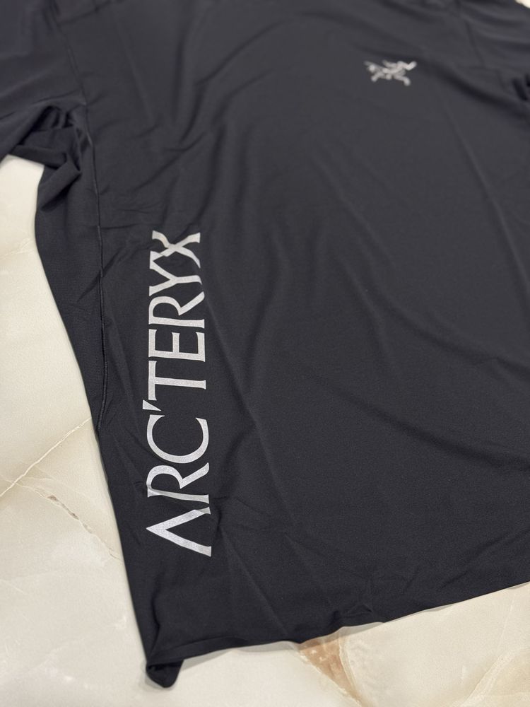 Футболка Arc'teryx Norvan Downword Logo SS оригінал оригинал