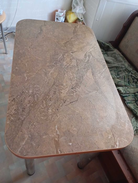 Стіл для кухні+ стільці