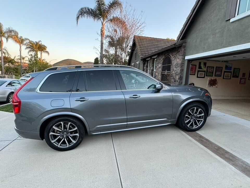 2019 Volvo  XC90