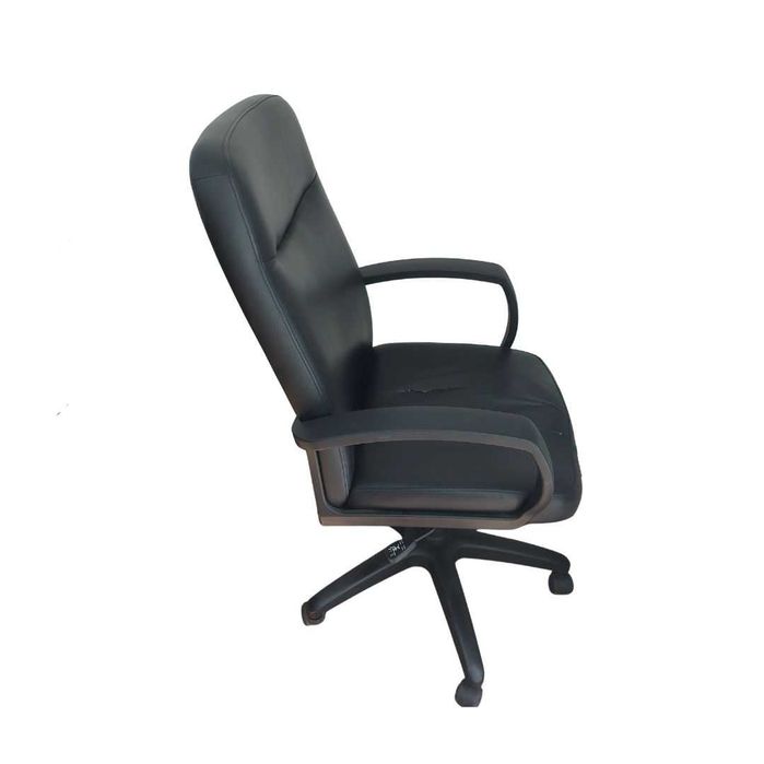 Cadeiras rotativa e fixas