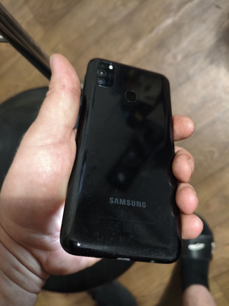 Продам Samsung Galaxy M21 4/64GB NFC 6000 mAh