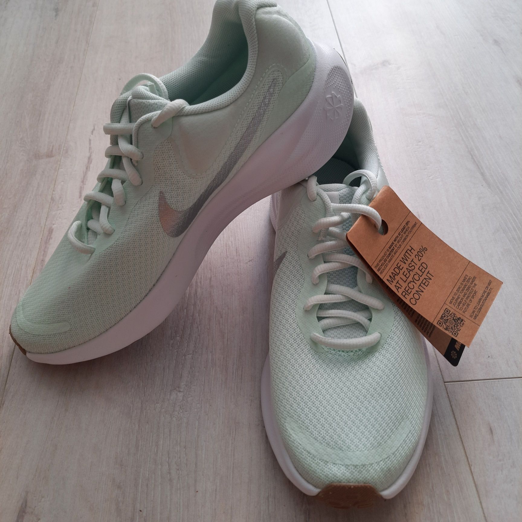 Кросівки Nike Revolution 7 Green FB2208-303