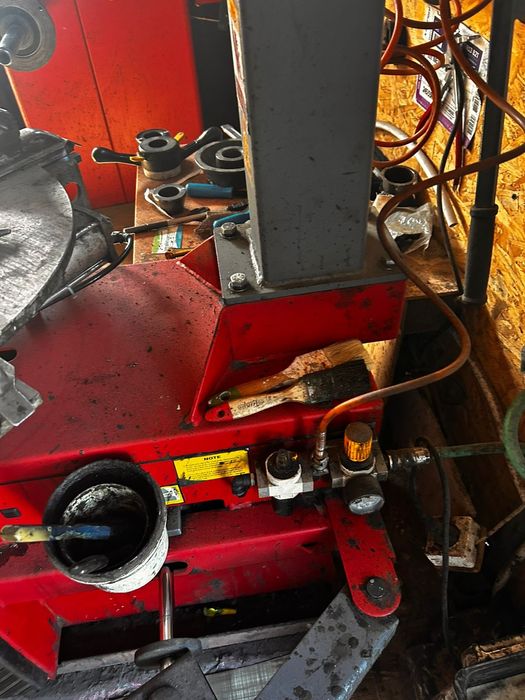 Шиномонтажний стенд LC810 220V BRIGHT