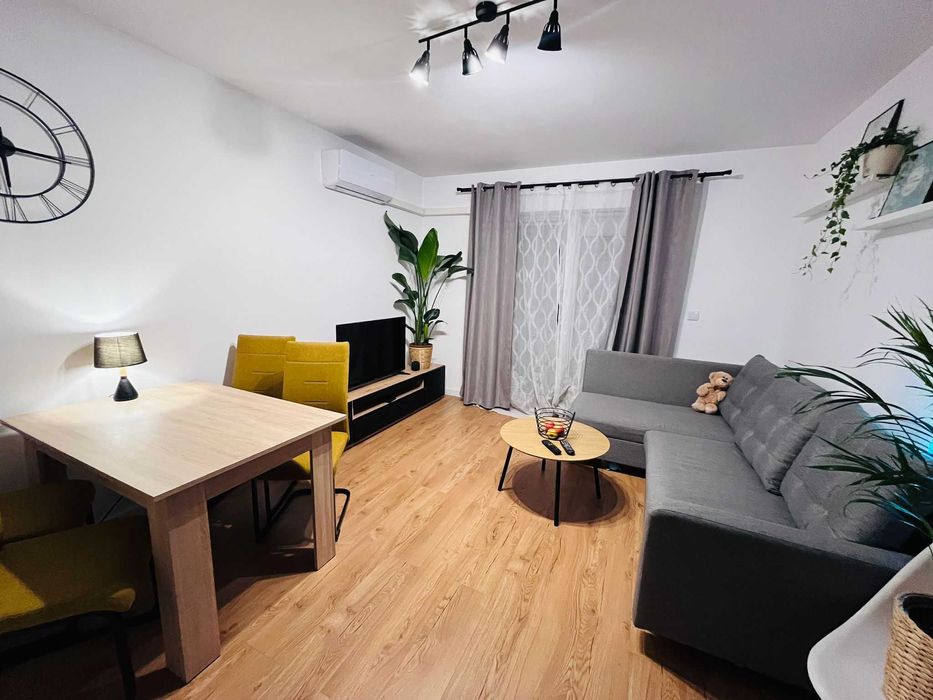 Rozkładowe 2-pokojowe, 6. piętro, klimatyzacja – ul. W. Reymonta