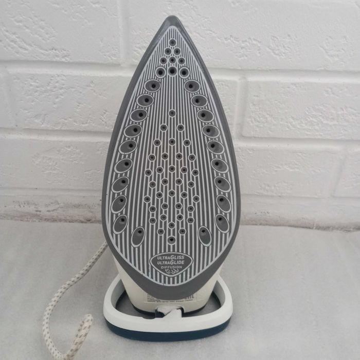 Утюг Tefal Ultragliss FV 4680