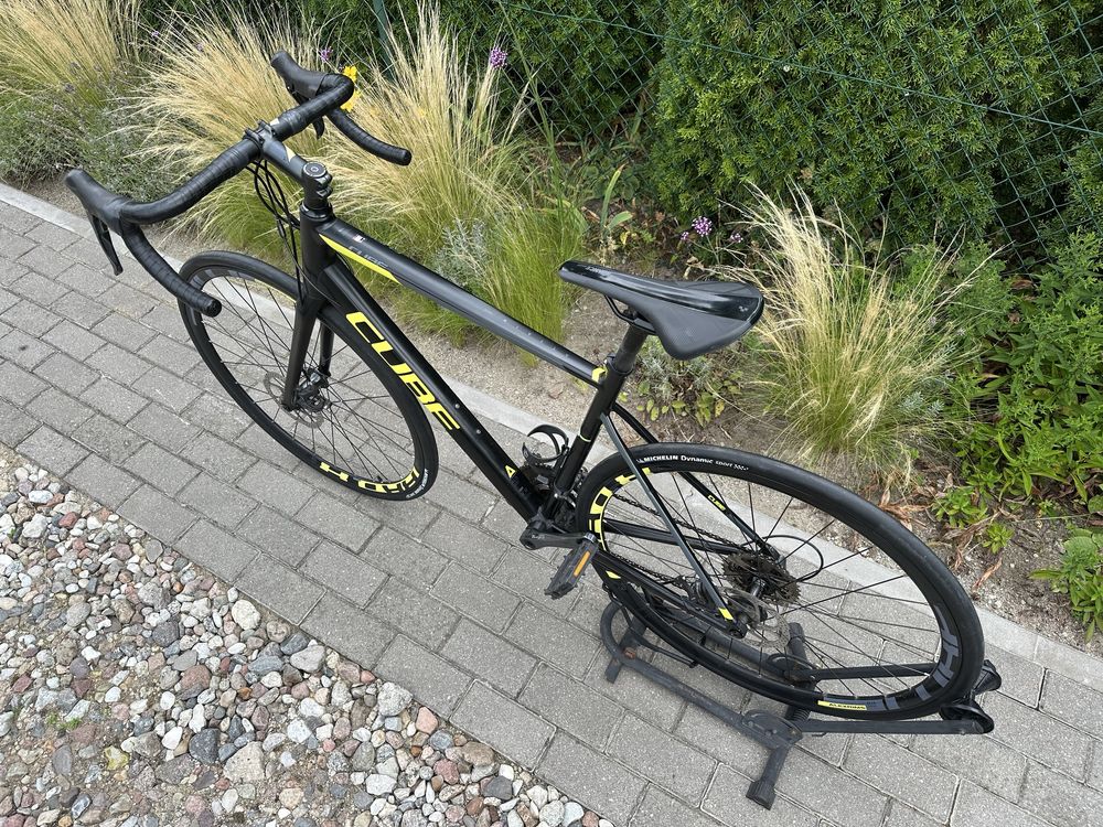 Sprzedam rower szosowy Cube