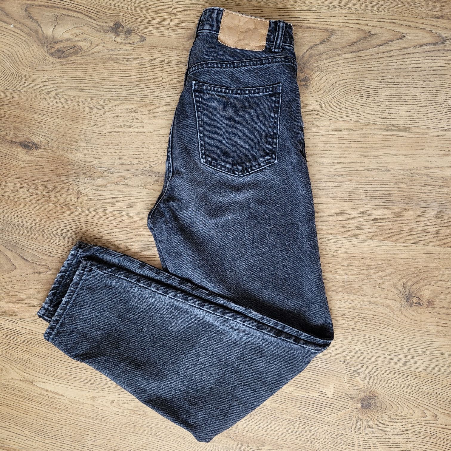 Spodnie jeansowe mom fit 34 czarne zara