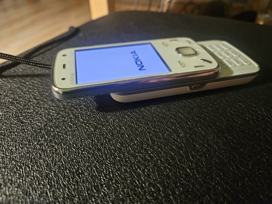 Nokia N86 8MP – biały kruk unikat + karta pamięci