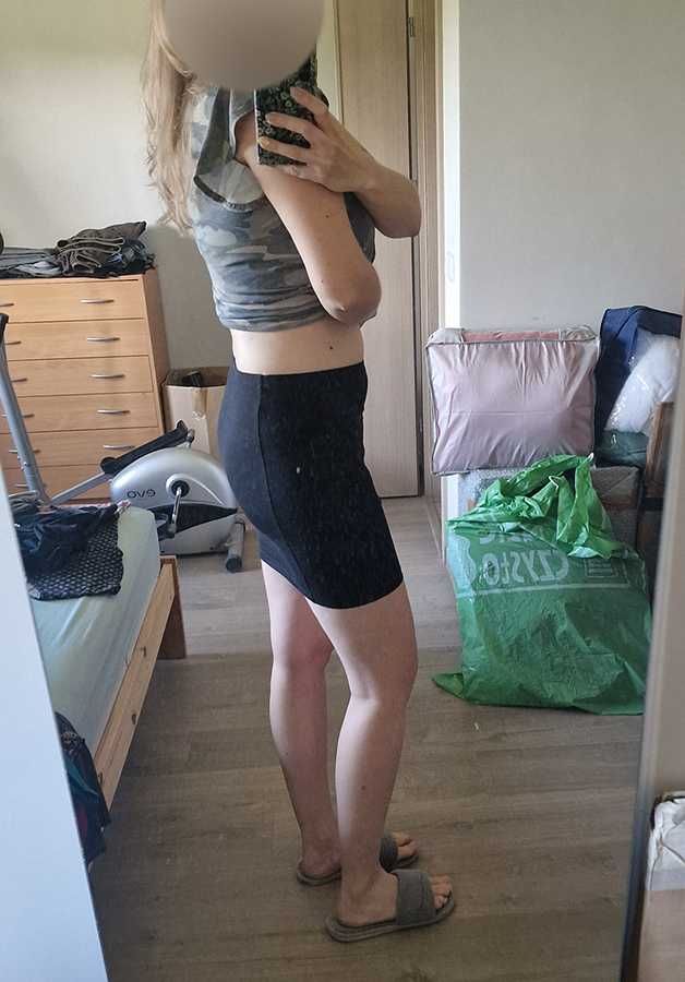Czarna spódnica ołówkowa H&M
