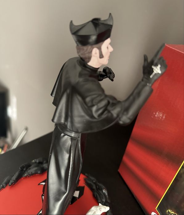 Figura - Ghost (Cardinal Copia)